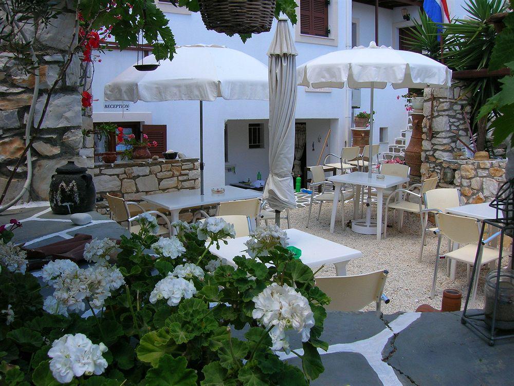 Sunset Studios And Apartments For Adults Over 21 Only Náousa Exterior foto