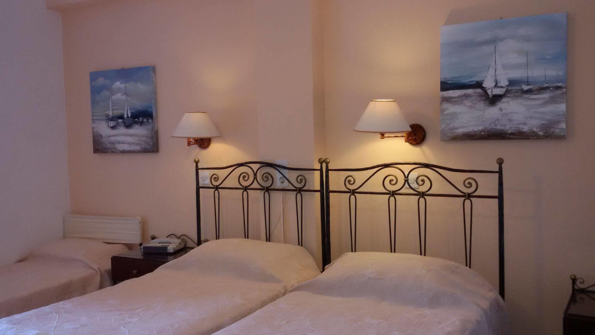 Sunset Studios And Apartments For Adults Over 21 Only Náousa Exterior foto
