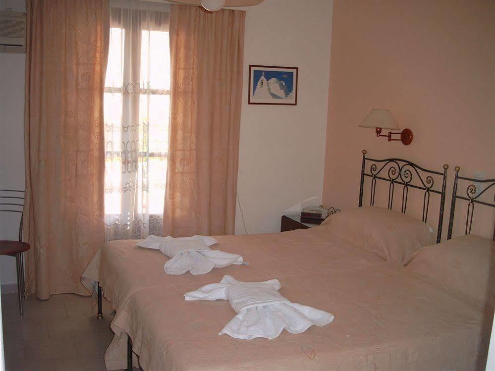 Sunset Studios And Apartments For Adults Over 21 Only Náousa Exterior foto